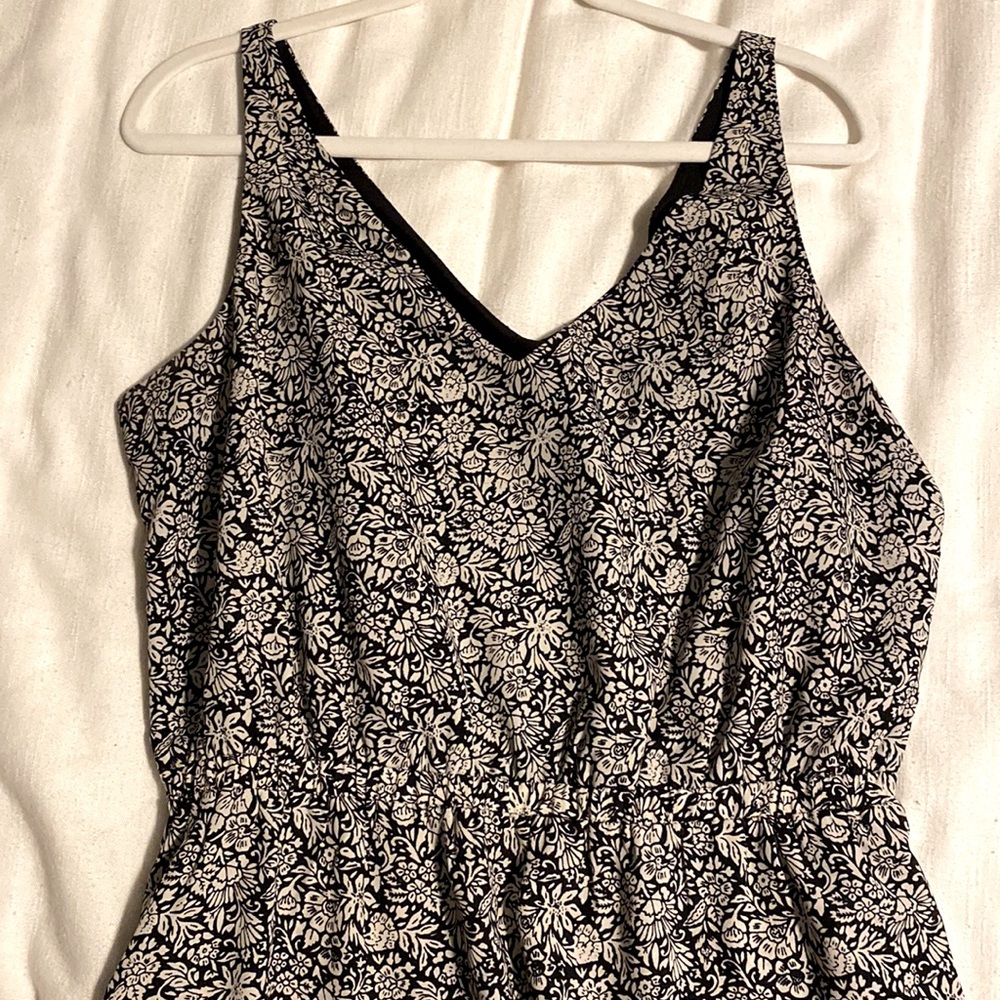 LOFT black and Cream floral sleeveless dress with Double V-Neck Size 14